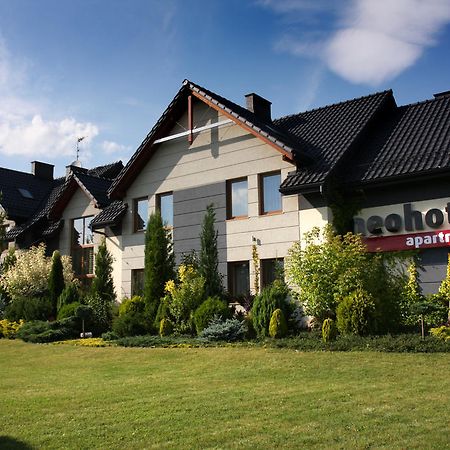 Neohotel Airport Szczyglice Buitenkant foto