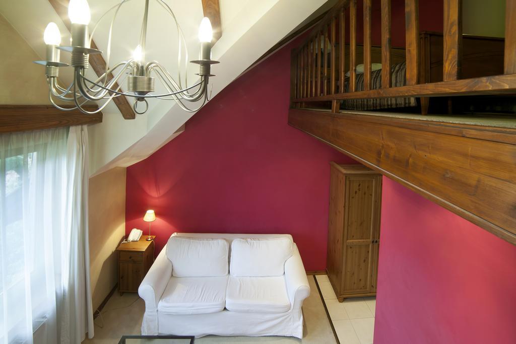Neohotel Airport Szczyglice Kamer foto